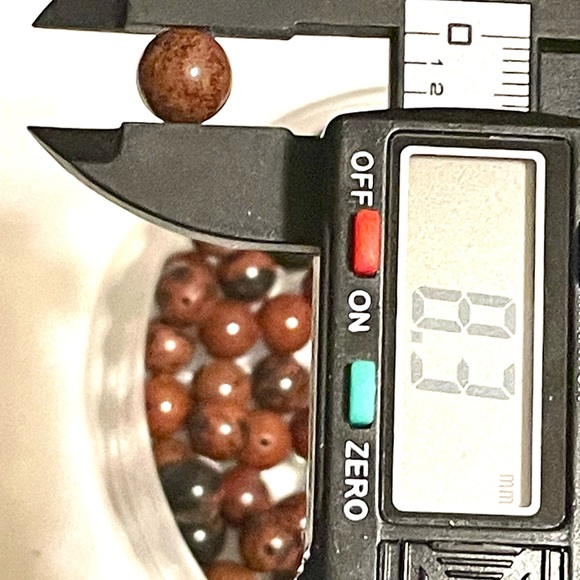 Mahogany Agate 8mm Beads 54 beads - Picture 4 of 5